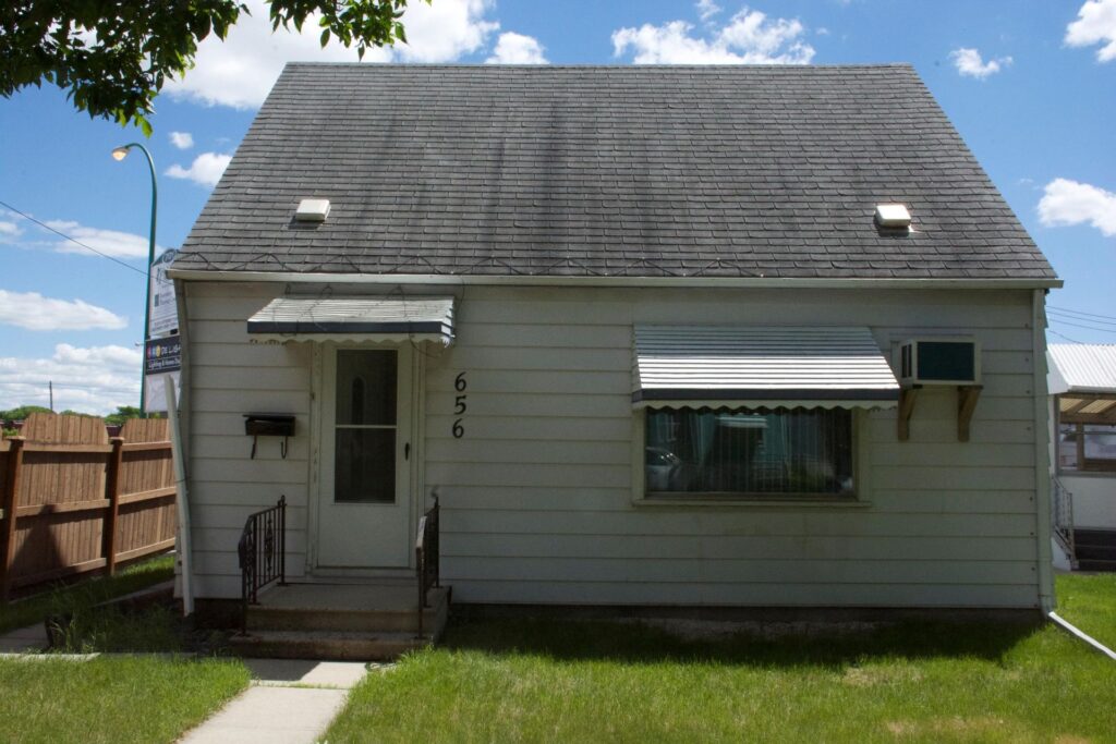 Before photo 1: Real estate investment property before renovation by Prosper Path